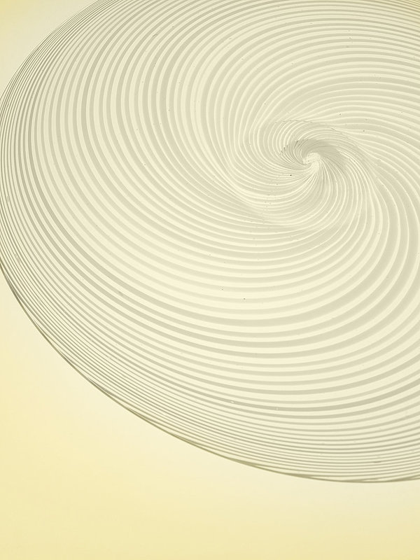 Glasteller - Spiraldekor in Weiß und Transparent